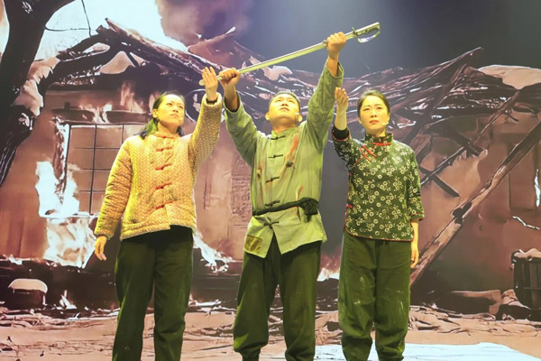《雪刃长歌》首演:让东北抗联精神在博物馆舞台上“活”起来 《雪刃长歌》首演:让东北抗联精神在博物馆舞台上“活”起来